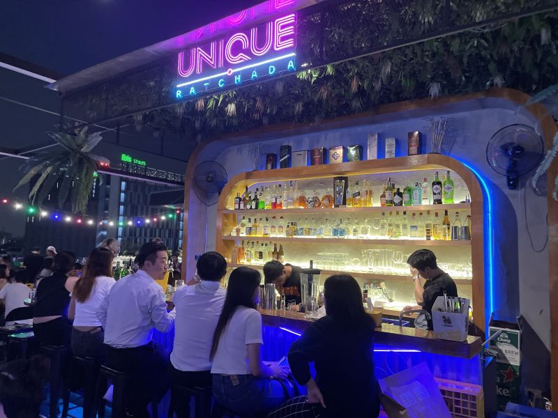 曼谷匯狂不夜城 | Unique Bar 屋頂酒吧 & 夜店