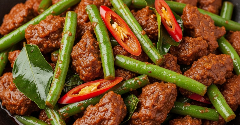 Authentic Thai Pad Prik Khing Recipe (ผัดพริกขิง) – Spicy Stir-Fried Curry Paste