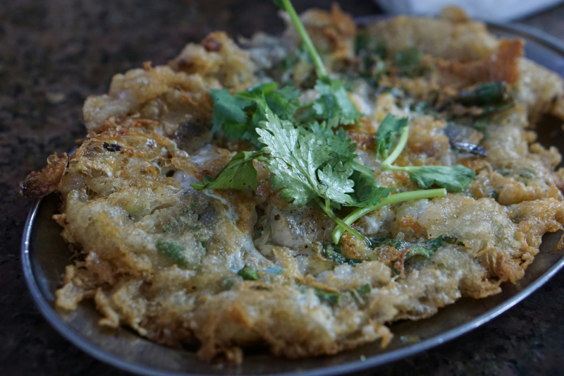 Hoi Tod Recipe | Thai Crispy Oyster Omelette