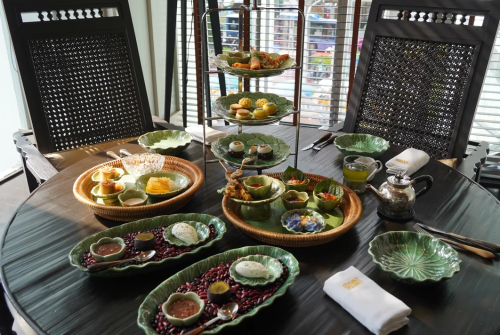 Erawan Tea Room Grand Hyatt Erawan Bangkok (MICHELIN Guide Winner)