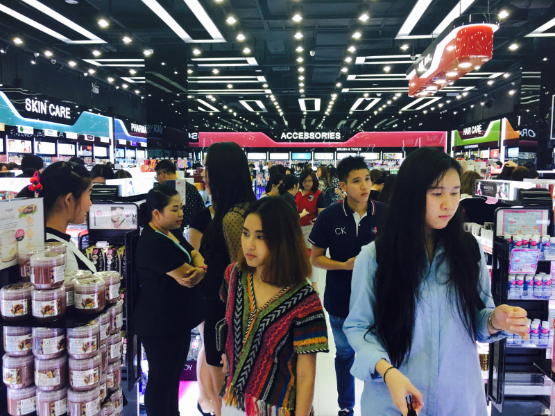 Thailand's Beauty Products Heaven: Eveandboy vs. Boots vs. Beautrium — Which is the Cheapest? An Insider's Shopping List Revealed